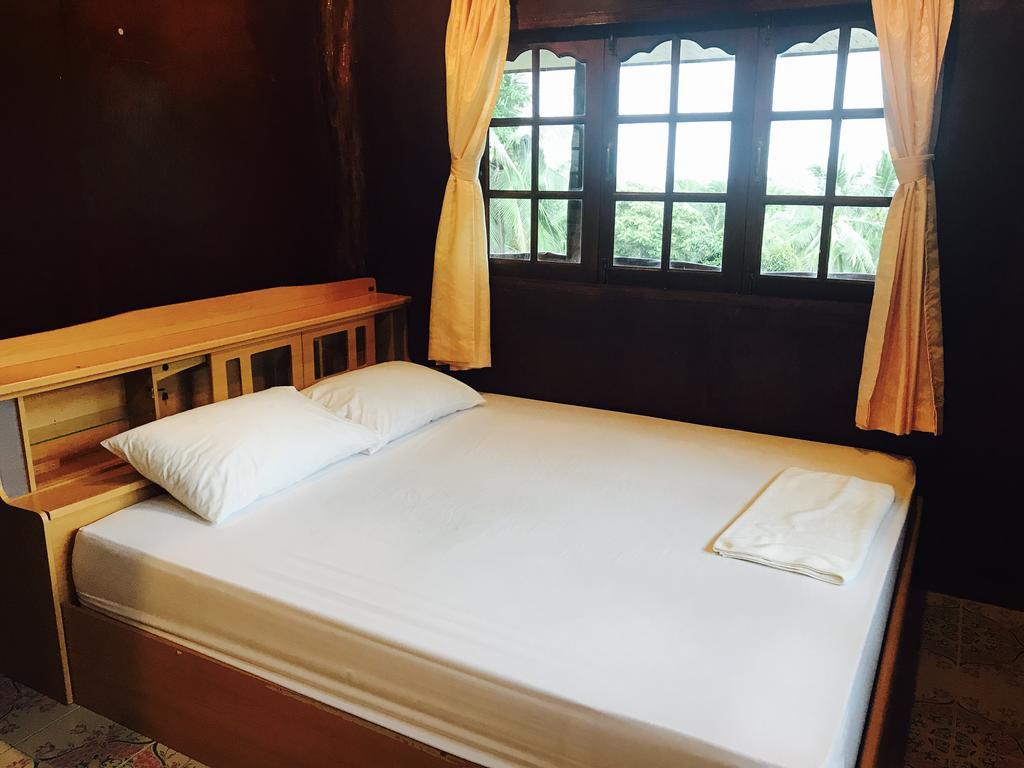 Sunyo Garden Guesthouse Baan Tai Luaran gambar