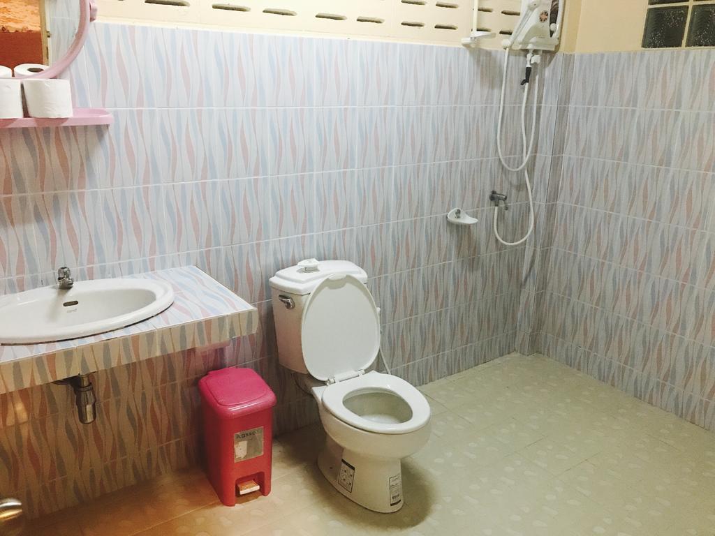 Sunyo Garden Guesthouse Baan Tai Luaran gambar